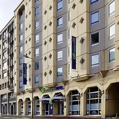 Ibis Styles Lille Centre Gare Beffroi Hotel 3*,