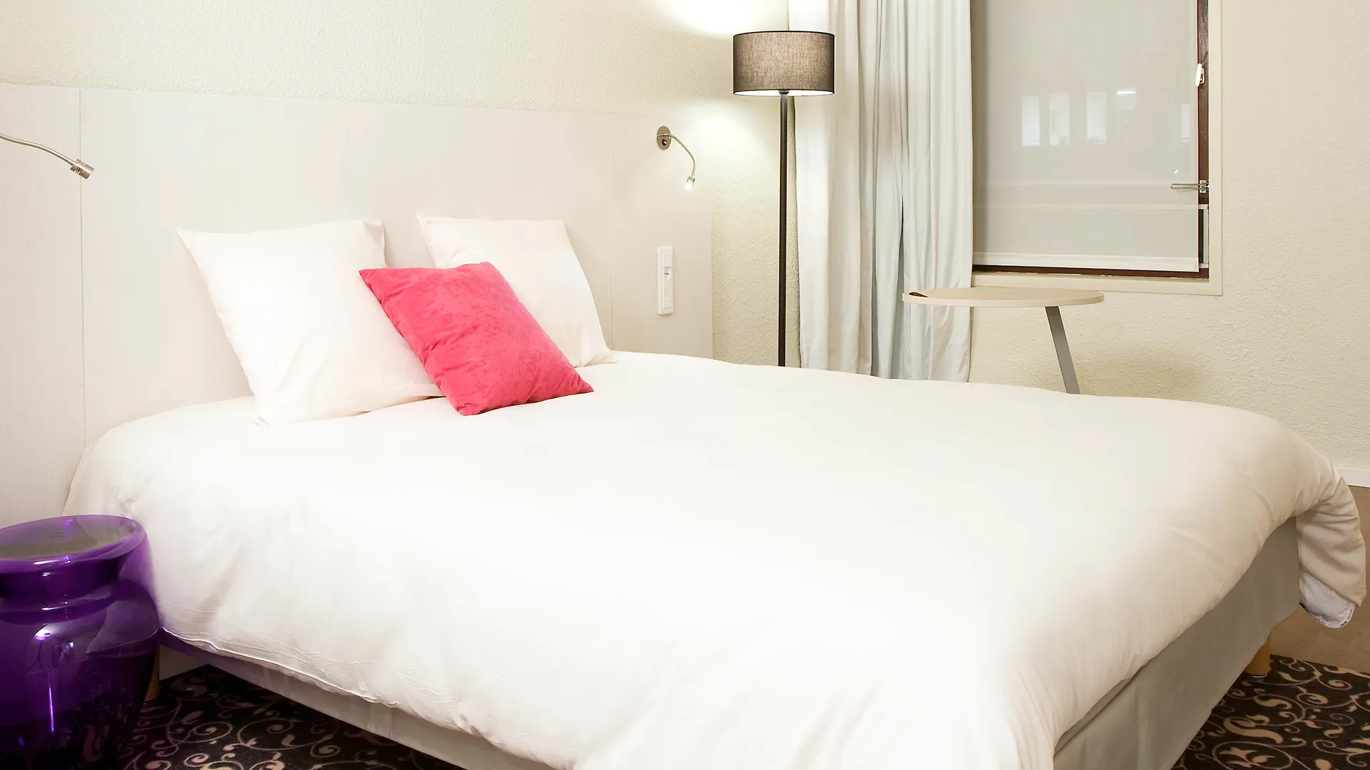 ***  מלון Ibis Styles Lille Centre Gare Beffroi צרפת